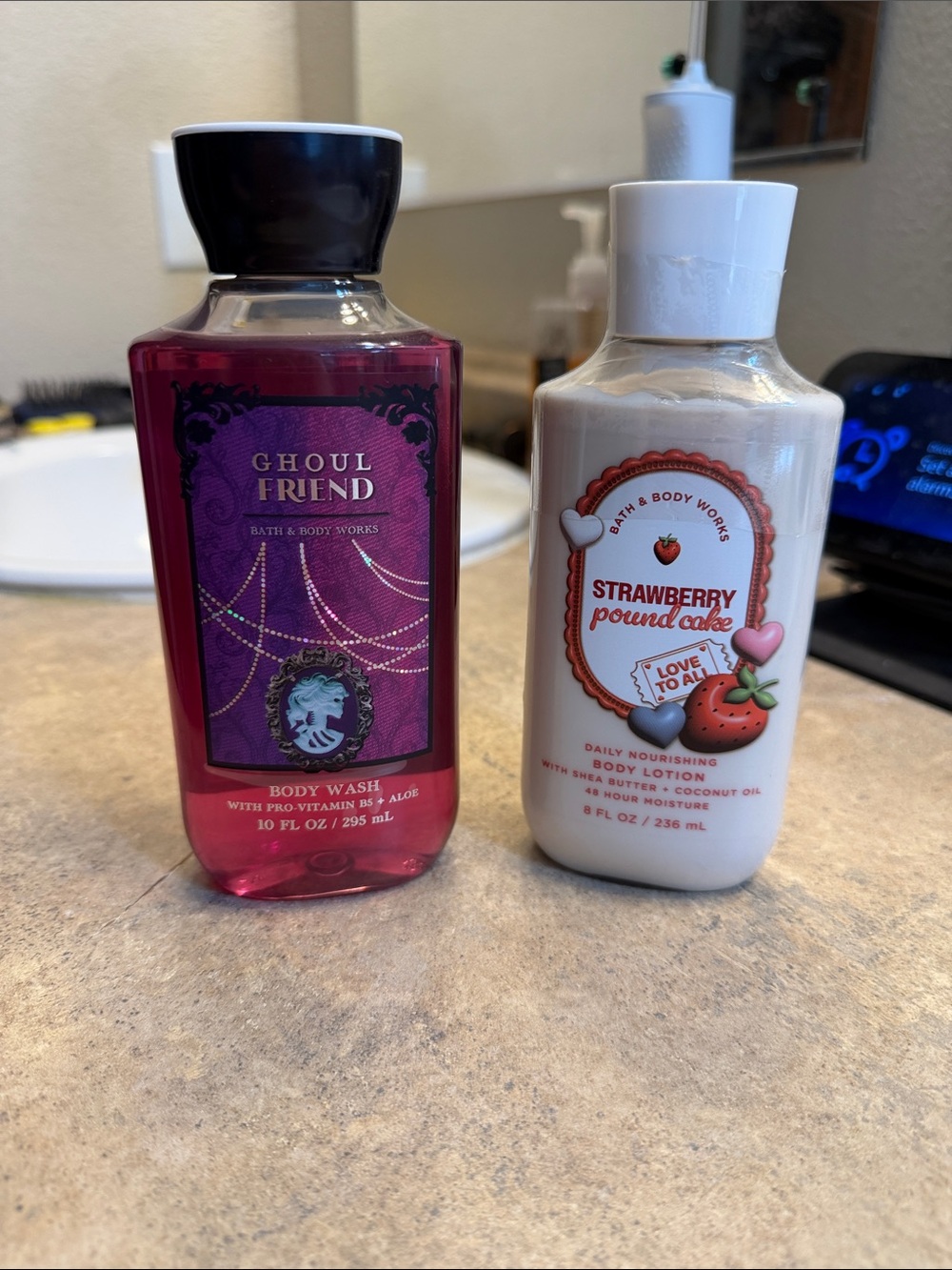 Bath & Body Works Ghoul Friend Body Wash & Strawberry Pound Cake Body Lotion